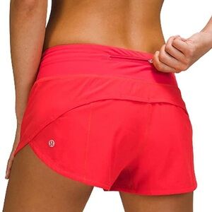 Red lululemon Speed Up shorts 2.5